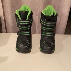 Boy’s Sporto Boots size XL (6-7)