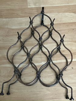 8 Bottle Vintage Bronze Color Metal Wine Rack