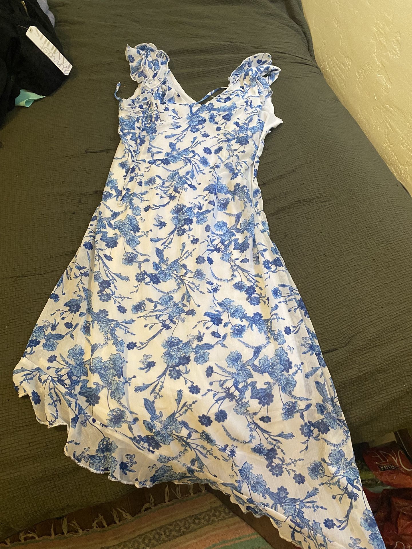 Multiple Dresses (Check Caption)