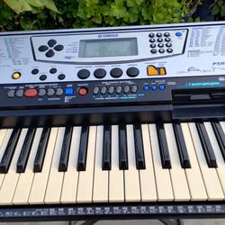 Yamaha Psr 340 Works Good W Stand Reduced $