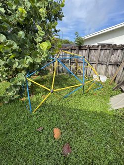 Climbing Gym (Used/tilted)