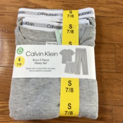 NWT Calvin Klein boys 3pcs pajamas set Size S 7/8