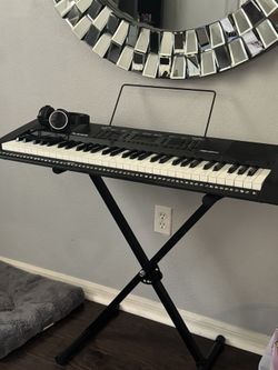 Alesis Melody 61 keyboard With Stand