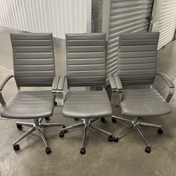 Office Chairs $10 Each If You Buy 6