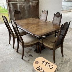 American Of Martinsville Vintage Table & 6 Chairs