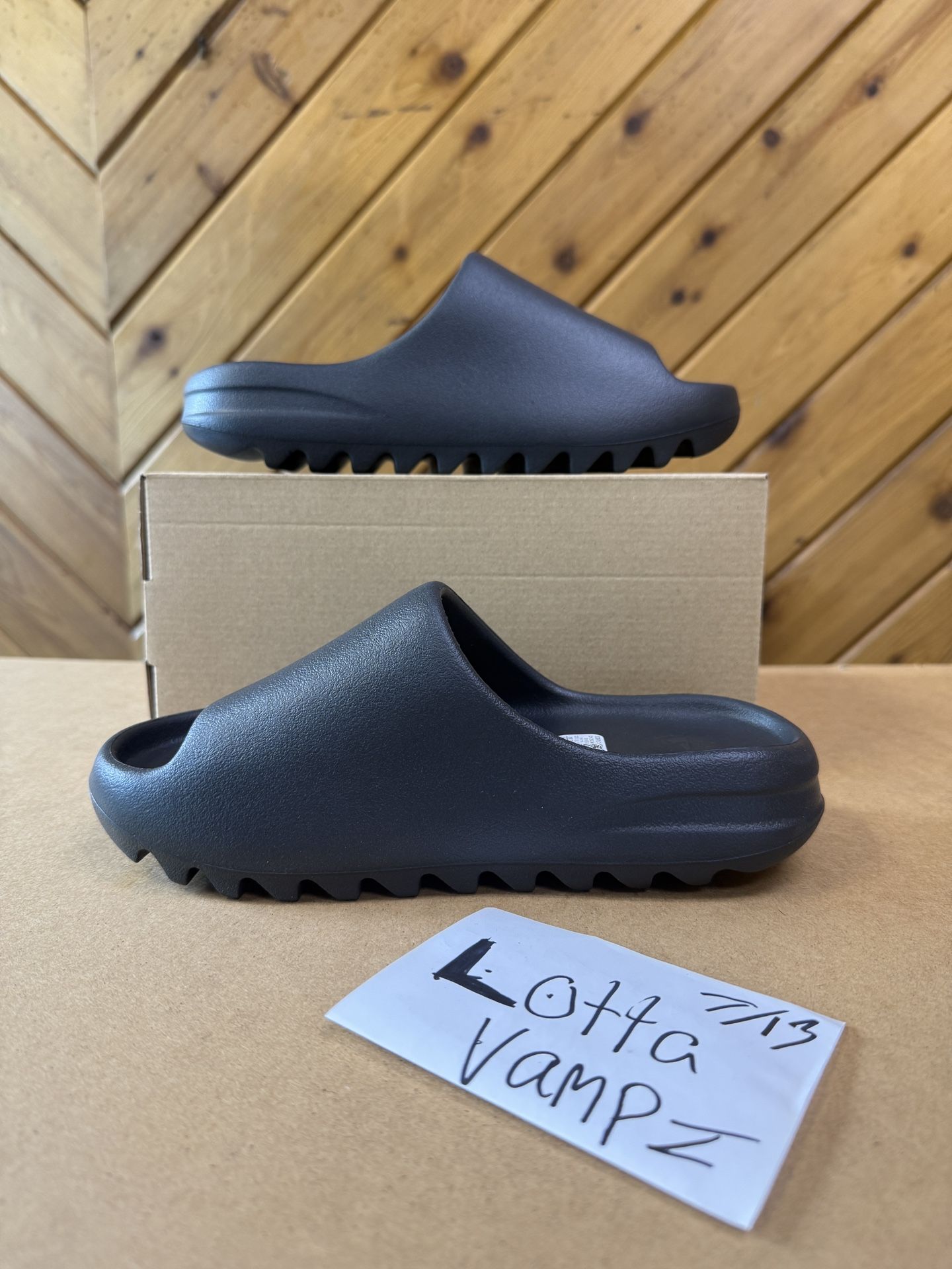 Adidas Yeezy Slide Onyx Size 6