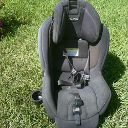 Car Seat / 