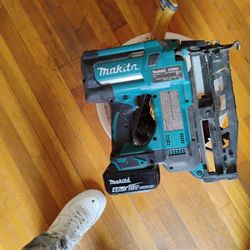 Milwaukee Nail Gun
