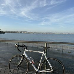 Focus Variado 2.0 Road Bike – Shimano 105 – Size 58