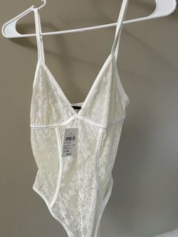 Windsor Ivory Floral Lace Bodysuit Size M