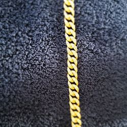 Canary Yellow Gold Iced Out Miami Cuban Bracelet