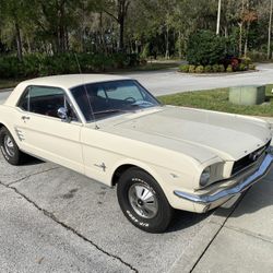 ‘64 Ford Mustang