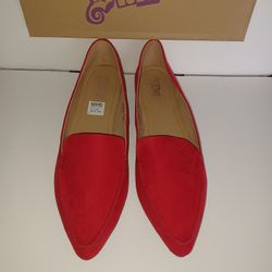 New In The Box Women Brash Shoes Red Sade Soft In Sole Size 13.