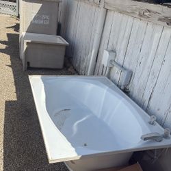 Free Over Sized Tub