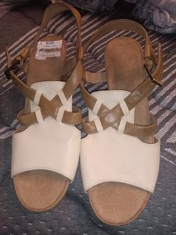 Aerosole Women Wedge Heel Pump