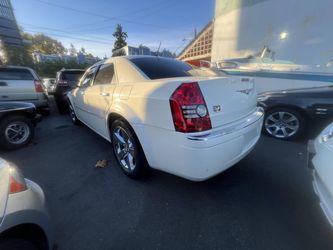 2008 Chrysler 300