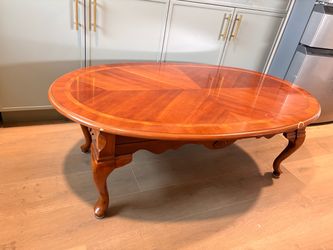 Round Cherry Wood Coffee Table Queen Anne Style $50 obo