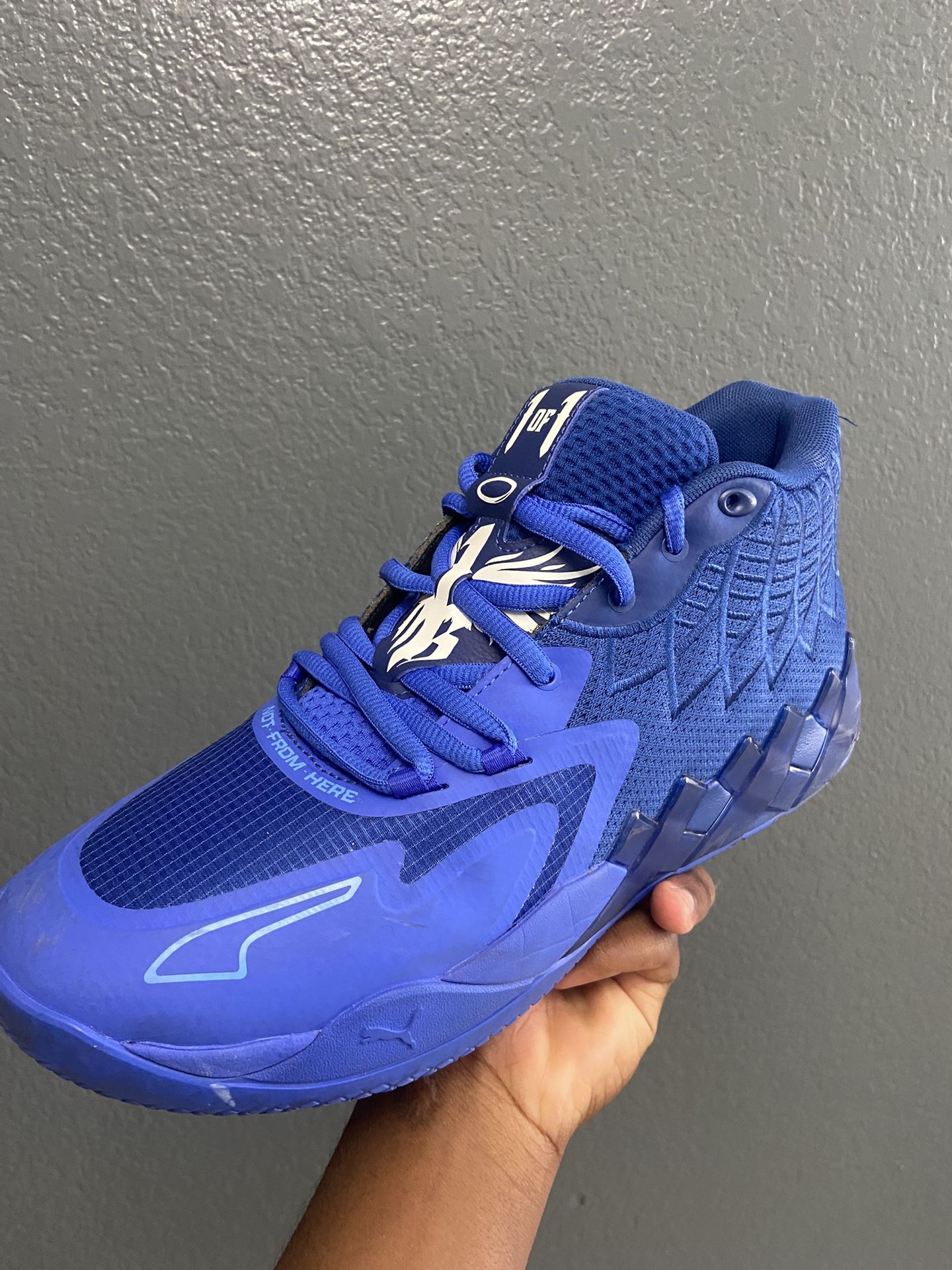 Blazing blue melos