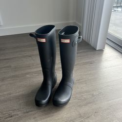 Tall Matte Hunter Rain boots 