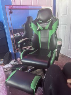 Gaming chair $65 or best offer
