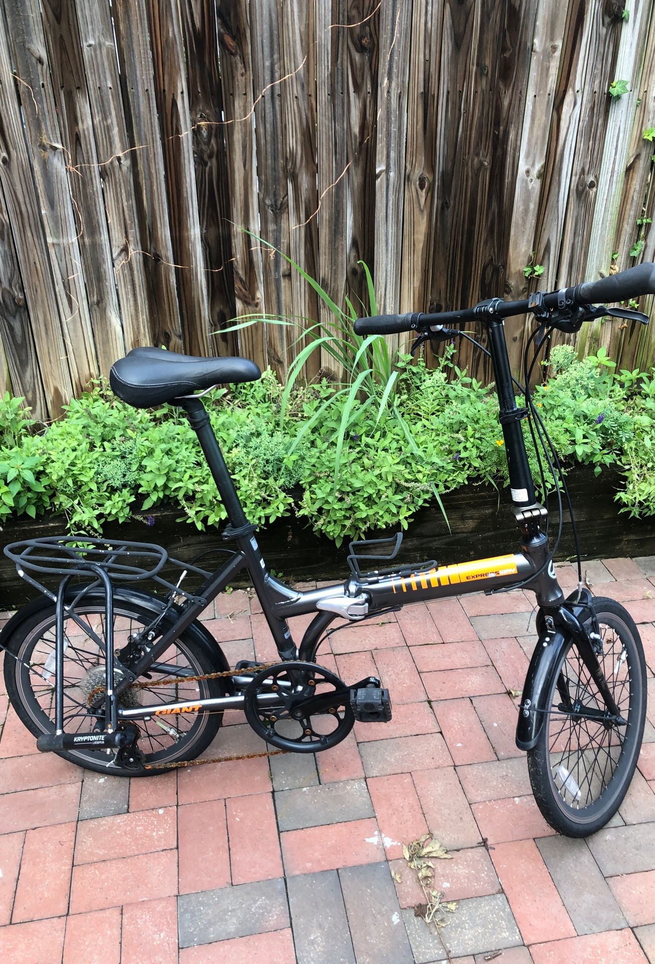 Giant Express Way 1 Folding Bike