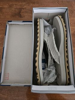 Skechers flip flops size 12 (NEW)