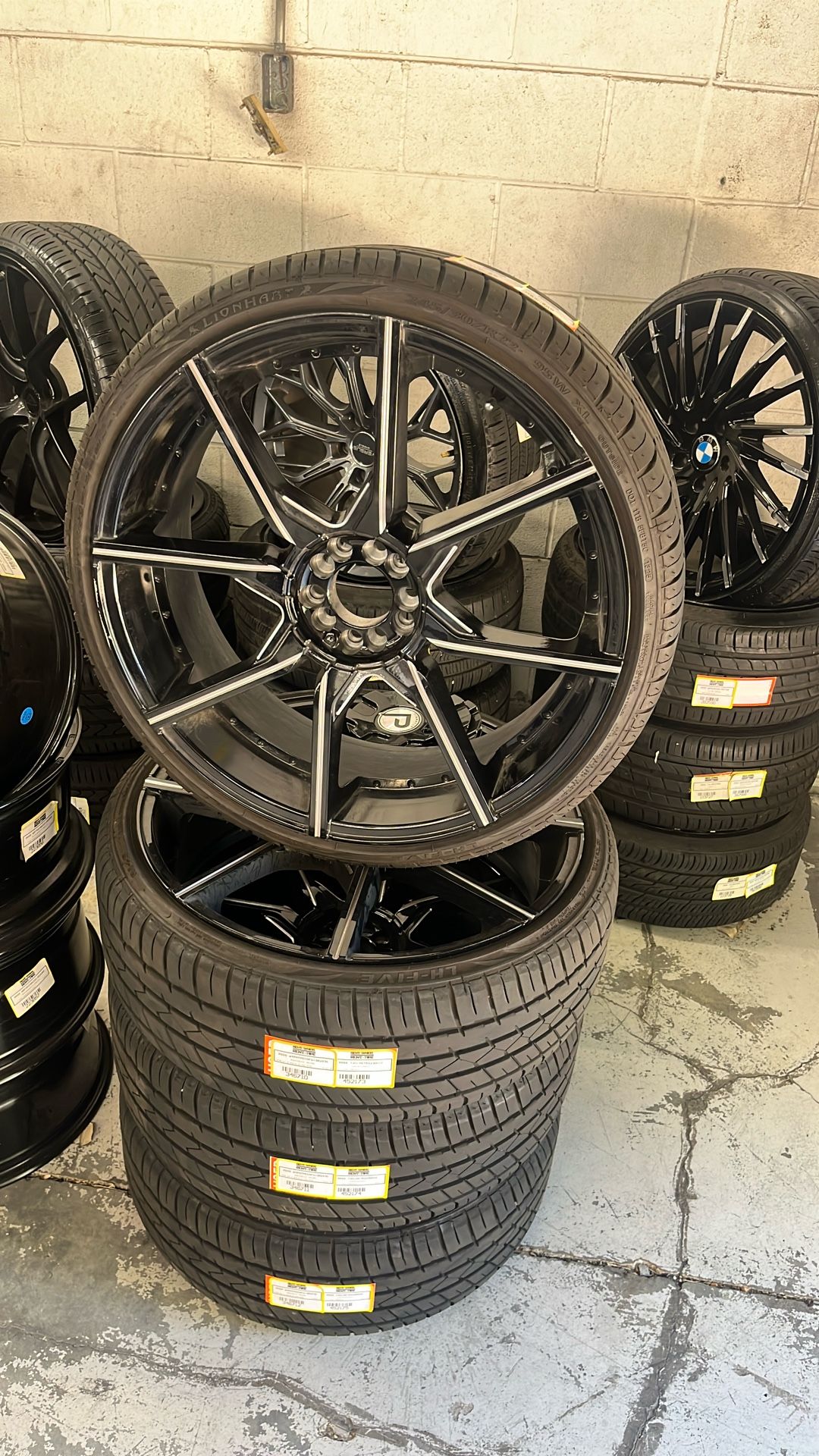 Tire/ Wheels For Sale