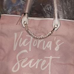 Victoria's Secret 