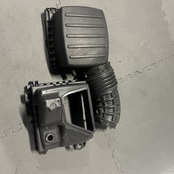 Jeep SRT Air Intake And Tow Hitch Cover