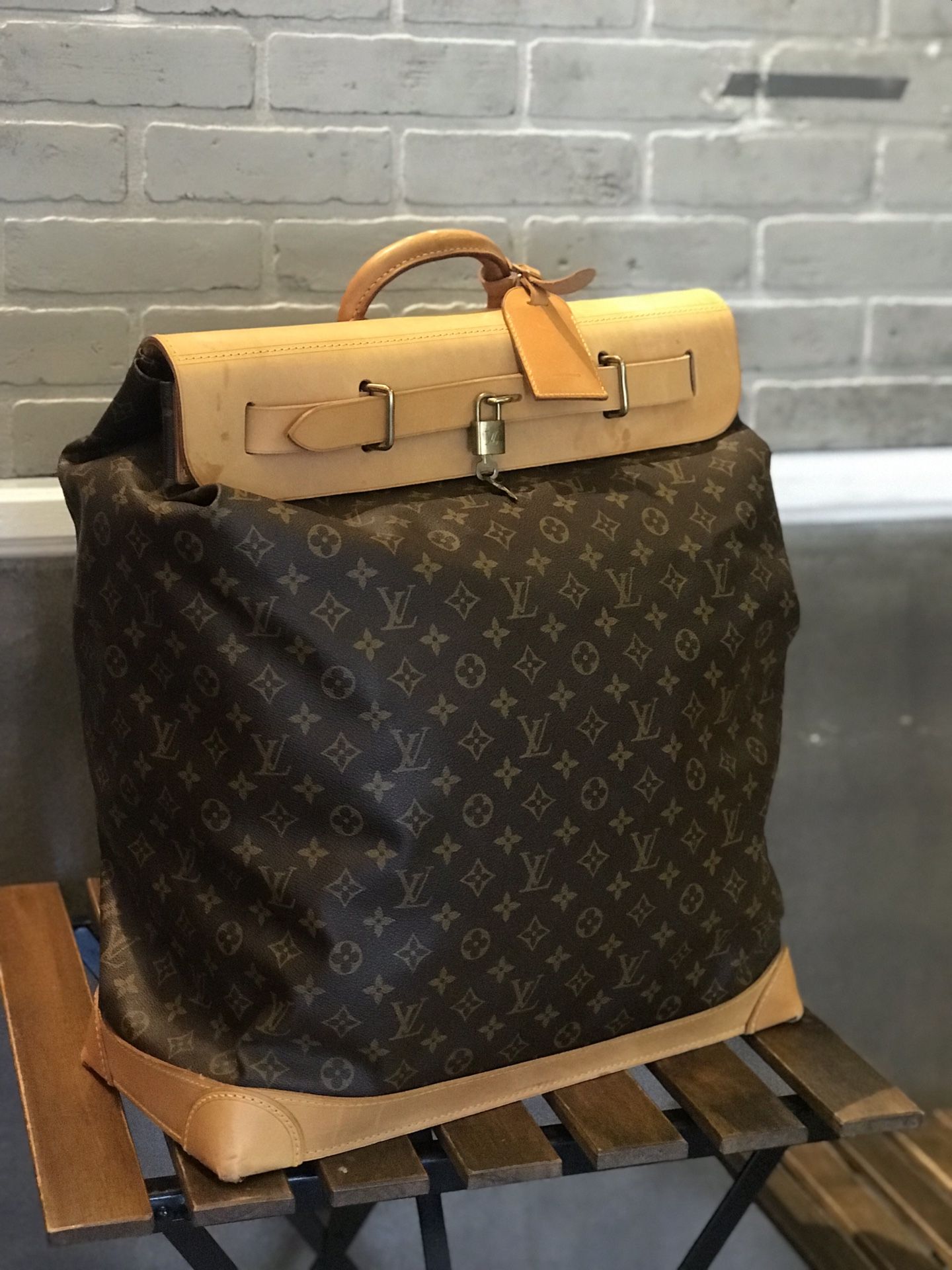 Louis Vuitton backpack and Travel Bag for Sale in Hemet, CA - OfferUp