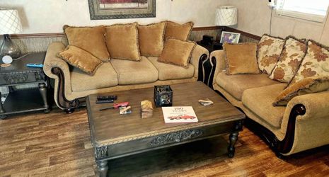Love Seat Set