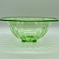 Vintage Hazel Atlas Ribbed Uranium Glass Mixing Bowl