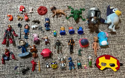 Random Toy Lot – Figures, Plush, Superheroes & Animals