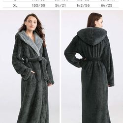 Robe As New Condition