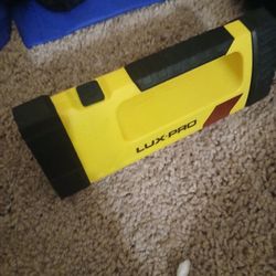 Hanging emergency Flashlight