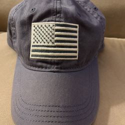 Academy Sports + Outdoors Men's Americana Flag Denim Cap in good condition. Cross-posted. Porch pick up in Katy Tx 77449.   Gorra vaquera con bandera 