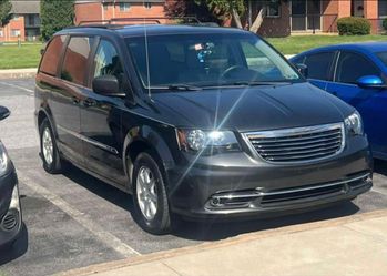 2011 Chrysler Town & Country