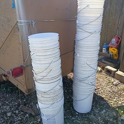 White 5 Gallon Bucket