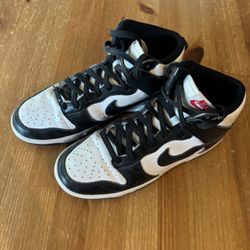 Women’s Nike Panda