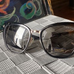 Tom Ford Sunglasses M