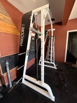 Smith Machine - Precor Icarian Line