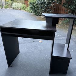 Functional 2 Tier Computer desk