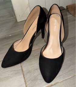 Black point toe heels size 7.5