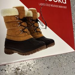 New Chooka Cold Weather Snow Boots, Women's Size 8” NEW IN BOX