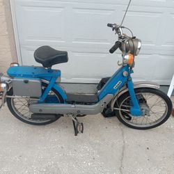 1976 Piaggio Ciao Moped 