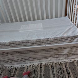 Crib Skirt