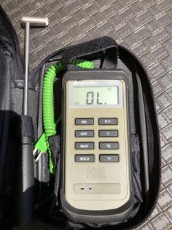 Kane-May KM330 Digital Temperature Meter Thermometer With Probe