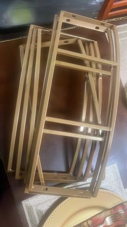 6-Golden shelf metal