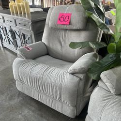 Flexsteel Zecliner Power Lift Sleep Recliner with Power Headrest and Lumbar