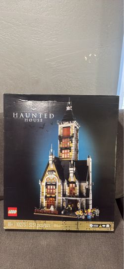 Lego haunted house 10273